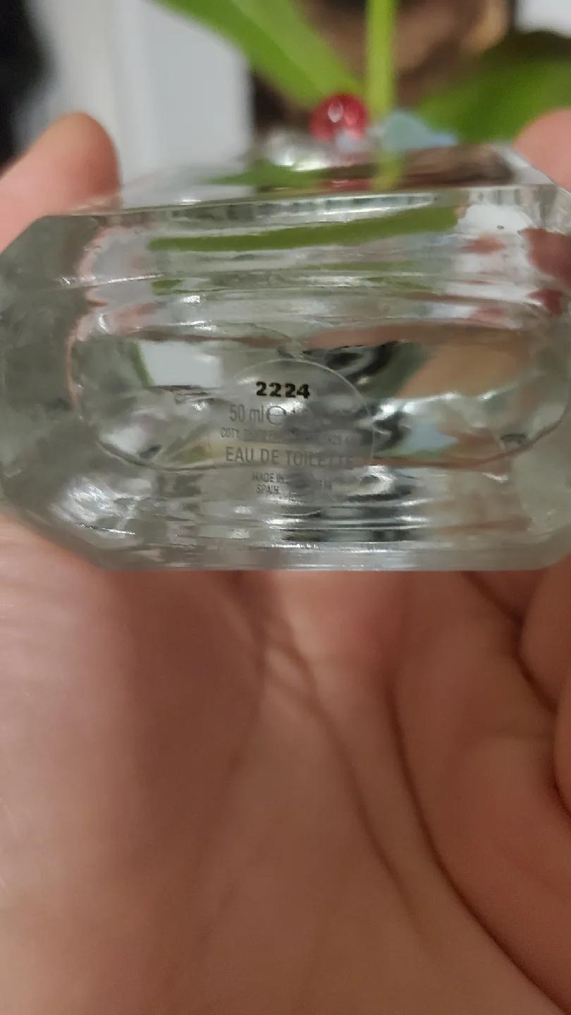 Marc Jacobs Perfect Eau de Toilette 50ml image indicator(2)