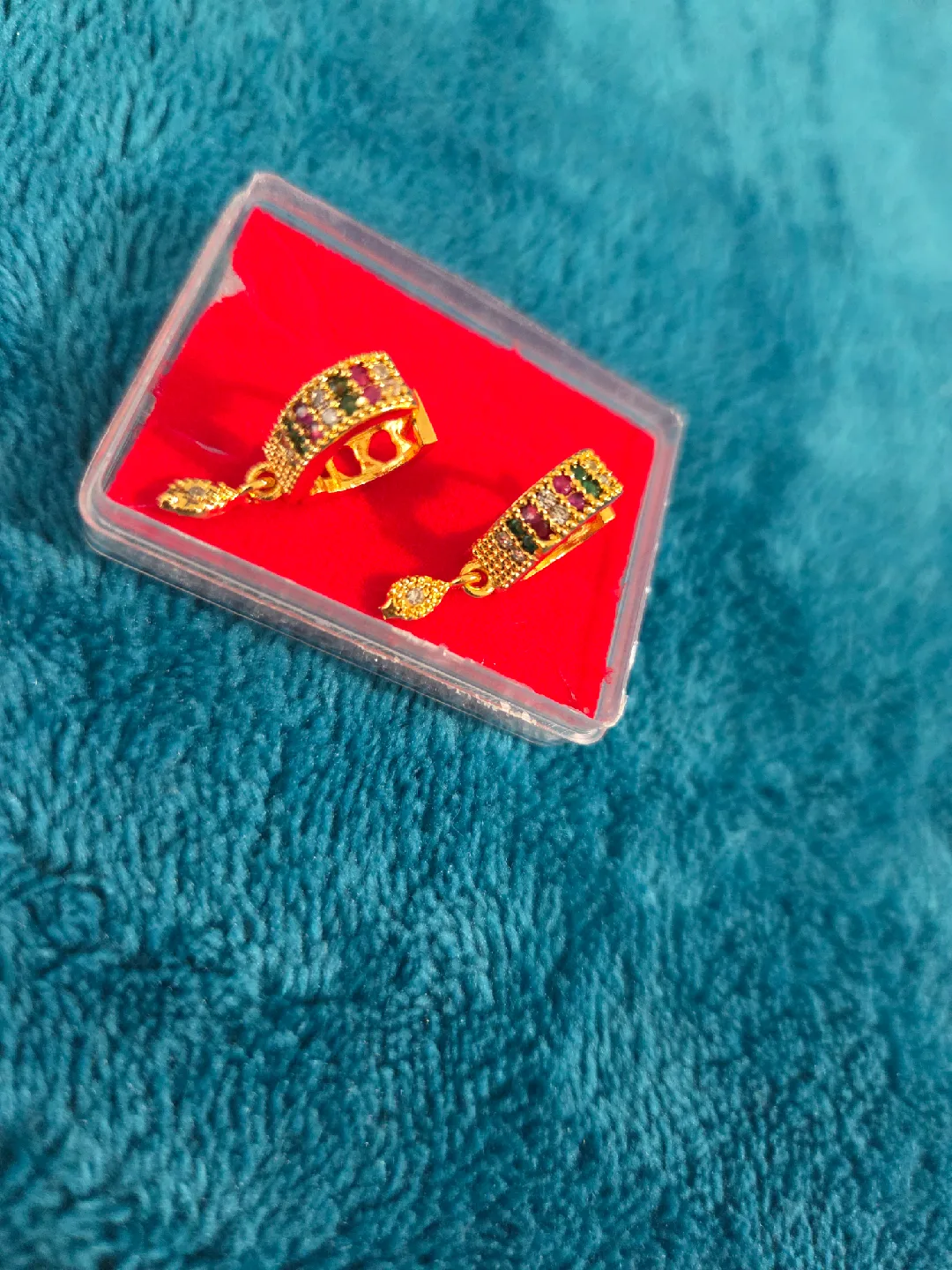 Gold Coloured Earrings Set of 5 image indicator(6)