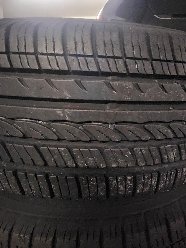 225/60R16 98T Tires all-season - photo 4