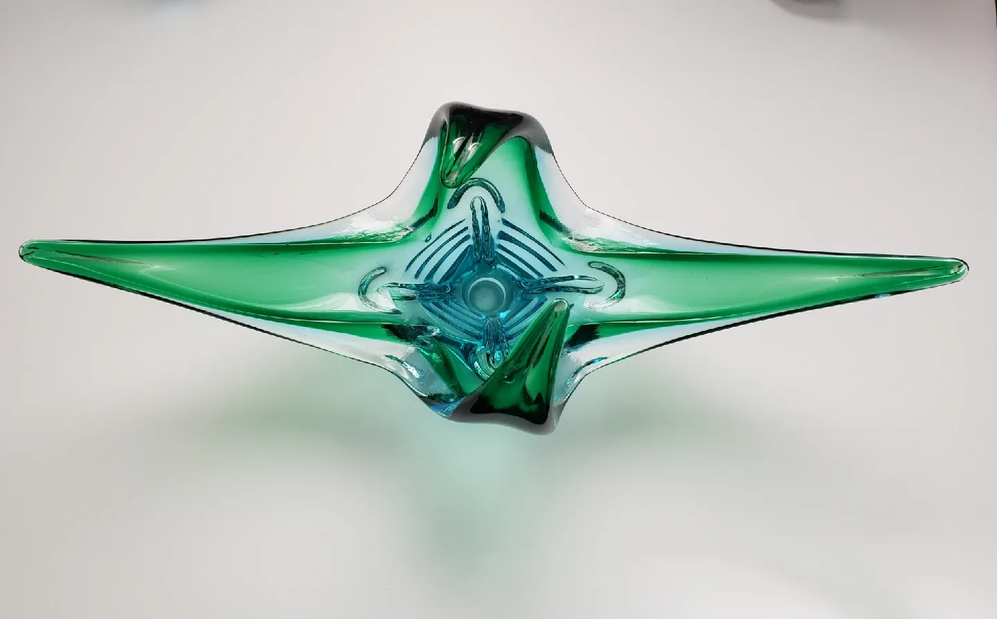 Lorraine Green & Blue stretch image indicator(2)