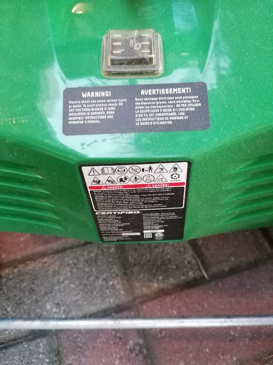 Certified 18" Electric Snow Blower - Like New! image indicator(4)