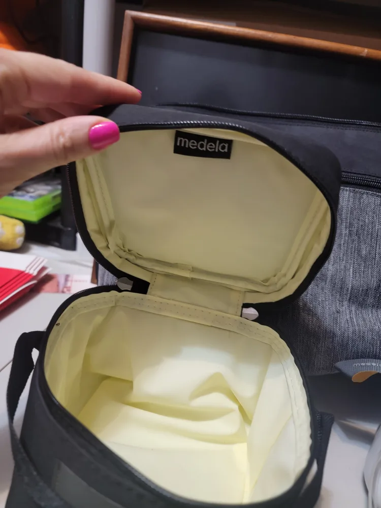 Medela Pump In Style Breast Pump with Bag image indicator(2)