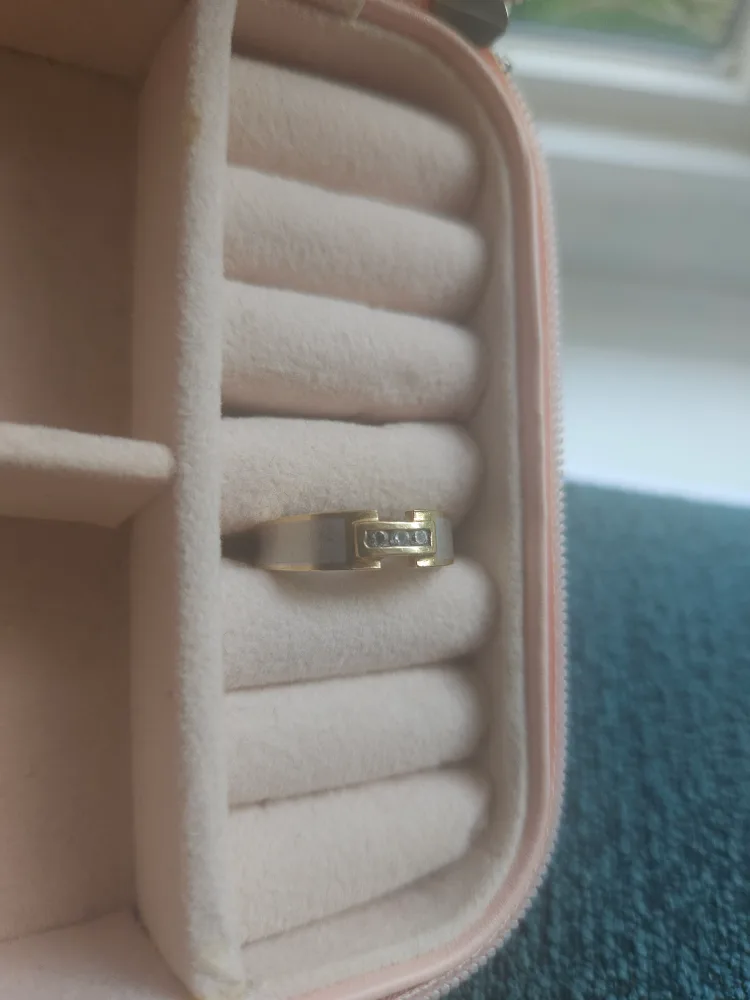 Men size 7.5 Diamonds 14K Gold Ring thumbnail