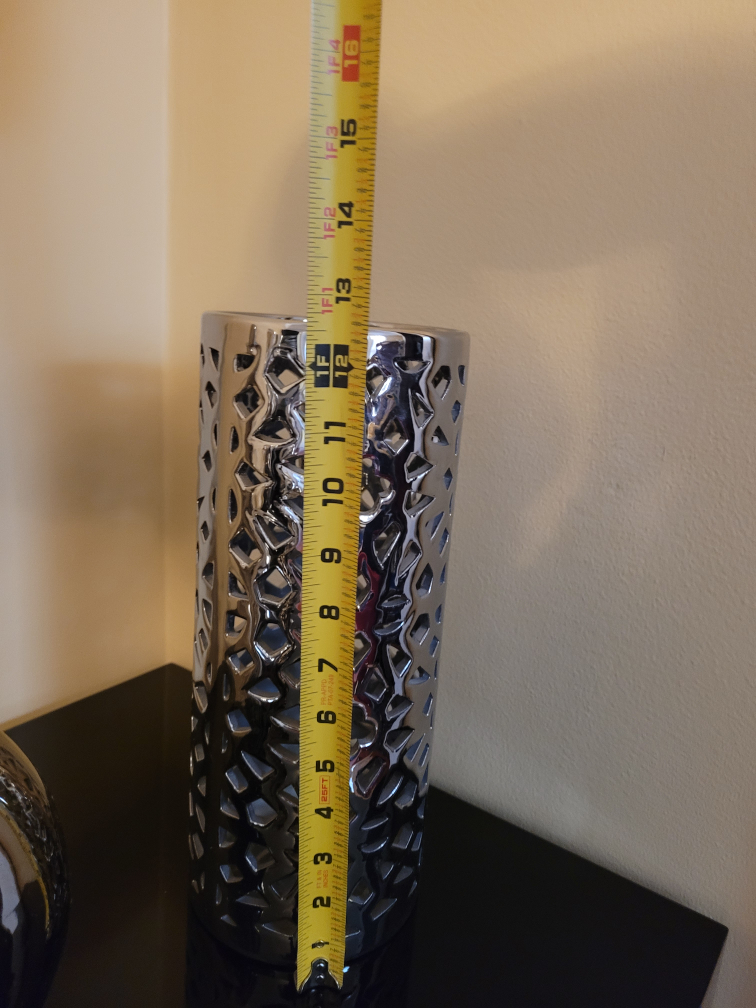 Decorative Vase  &  other items . Silver - photo 4