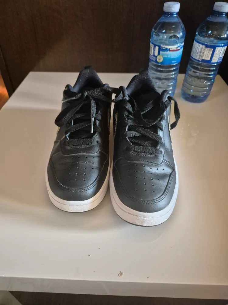 Nike Court Borough Low 2 Black/Gold Youth Size 6Y