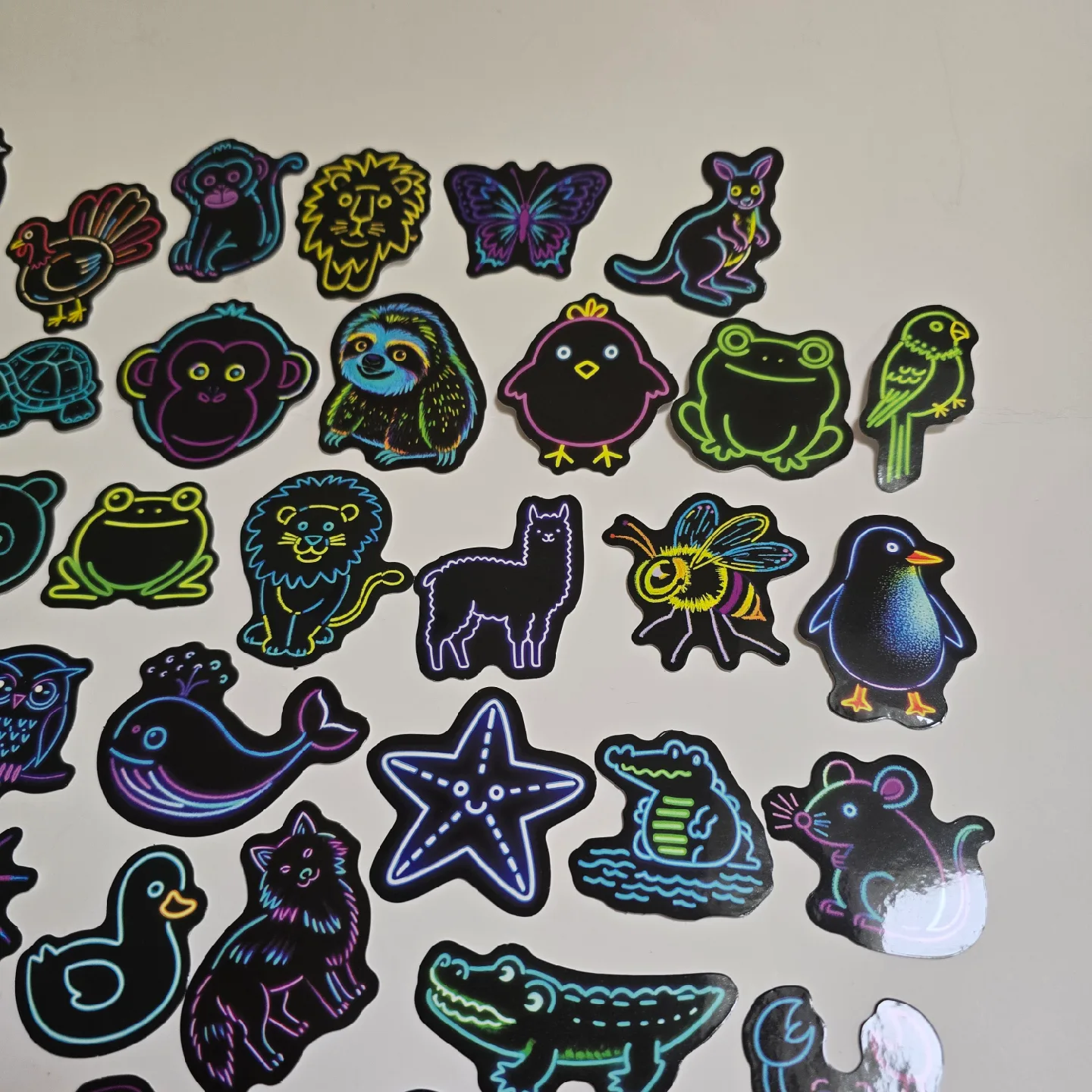 Lot of Neon Animal Vinyl stickers NEW image indicator(3)