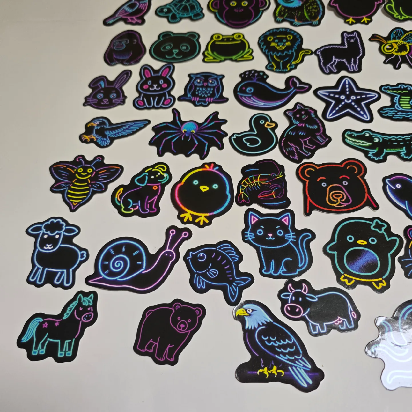 Lot of Neon Animal Vinyl stickers NEW image indicator(4)