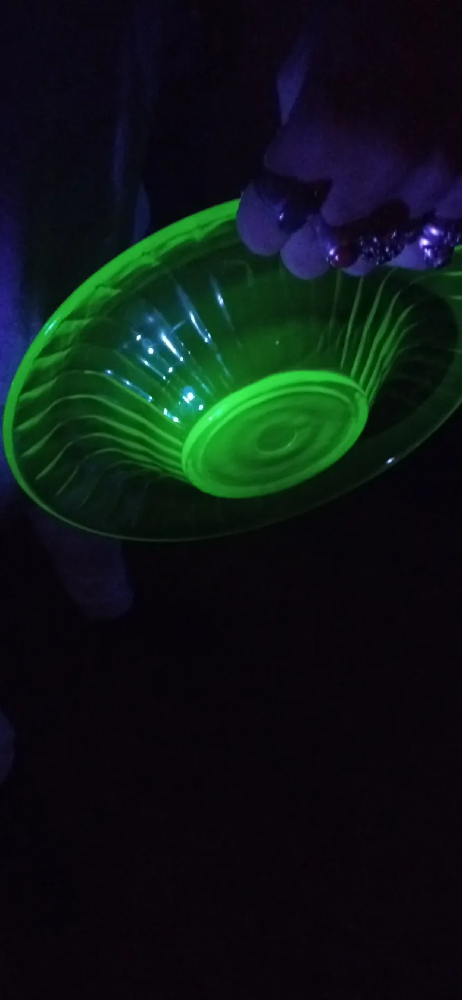 1930s Uranium Glass Bowl thumbnail