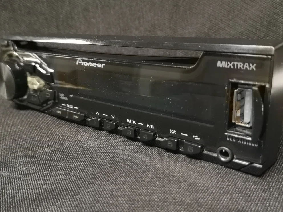USB Pioneer DEH-X1810UB ~ Faceplate ~ Car Stereo Deck Radio image indicator(7)