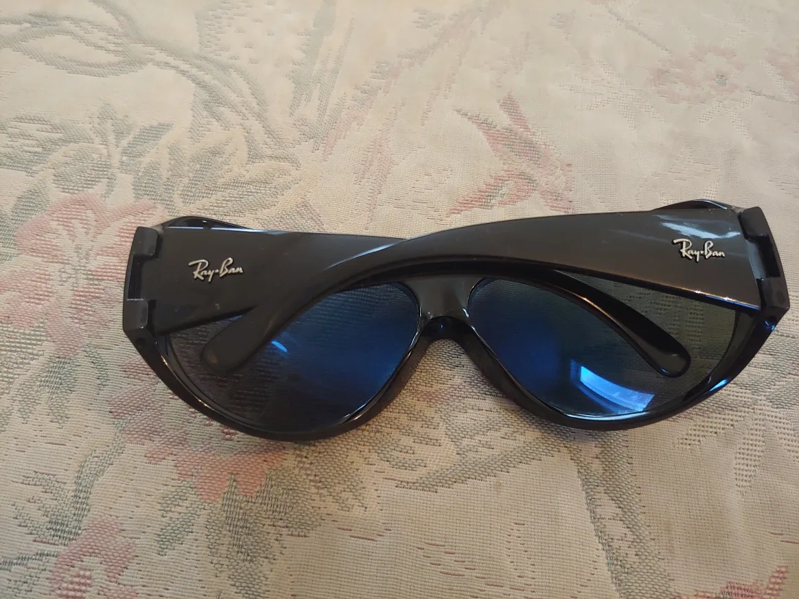 Ray-Ban P Sunglasses image indicator(2)
