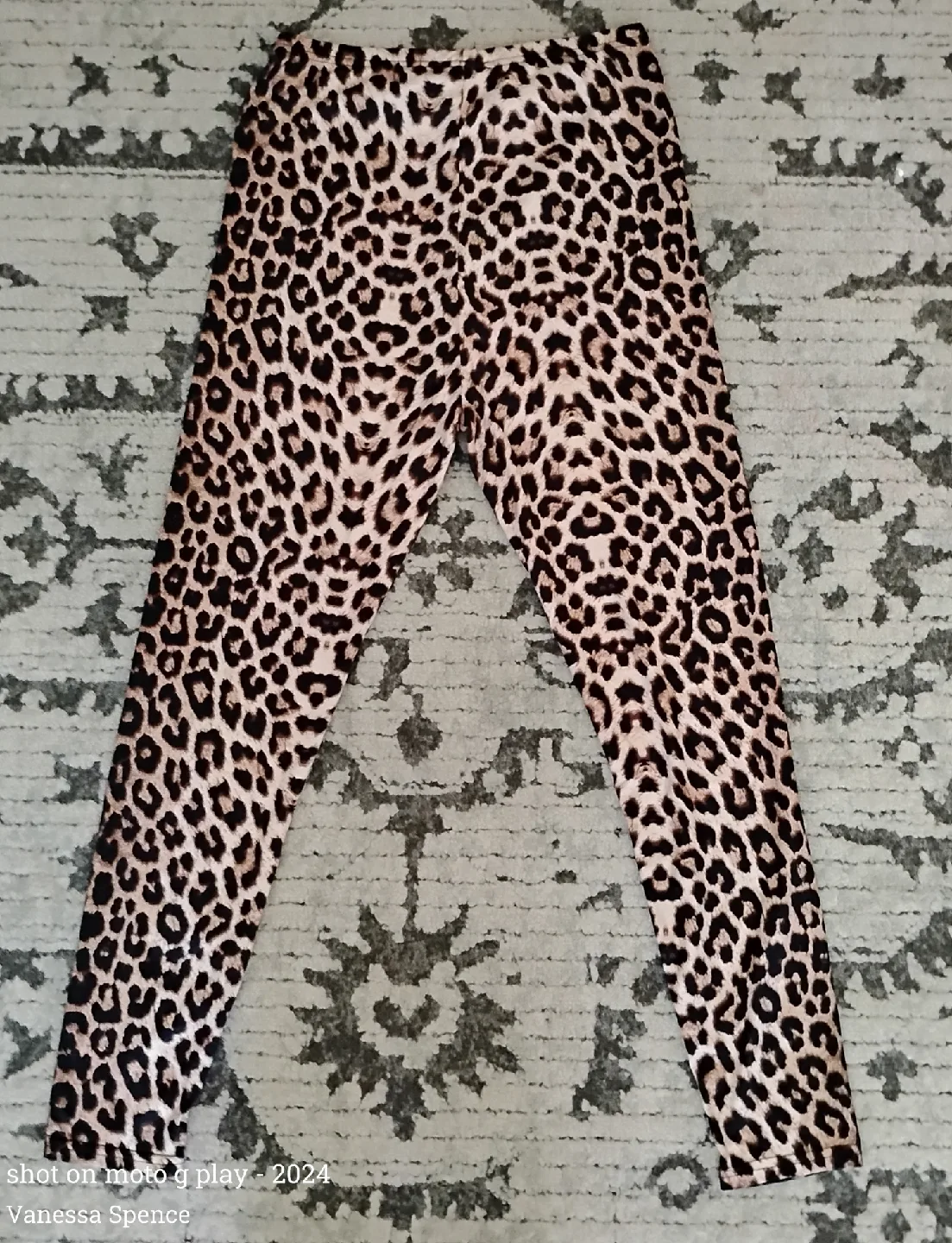 Shein Leopard Print Leggings - Size M image indicator(3)