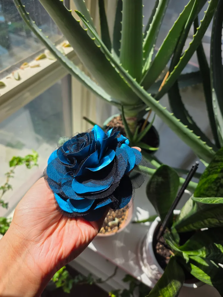 Satin and tulle flower brooch clip image indicator(4)