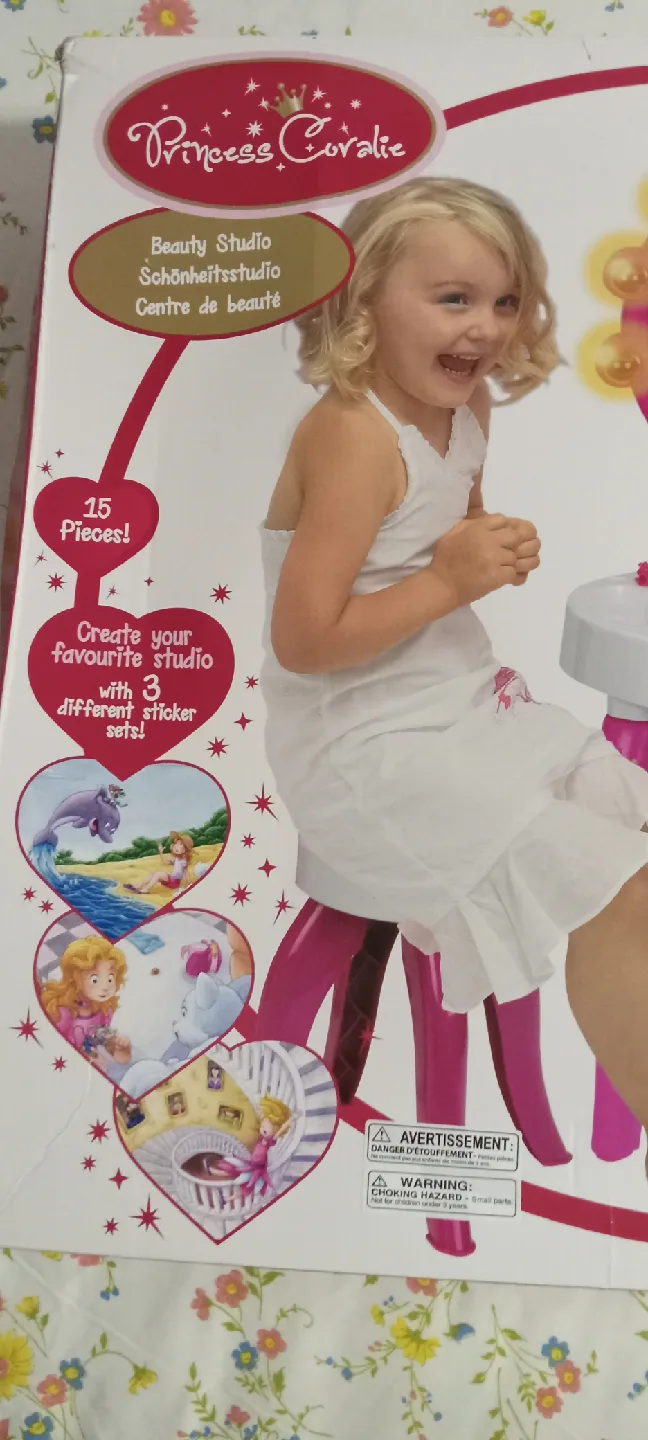 Princess Coralie Beauty Studio with Stool image indicator(6)