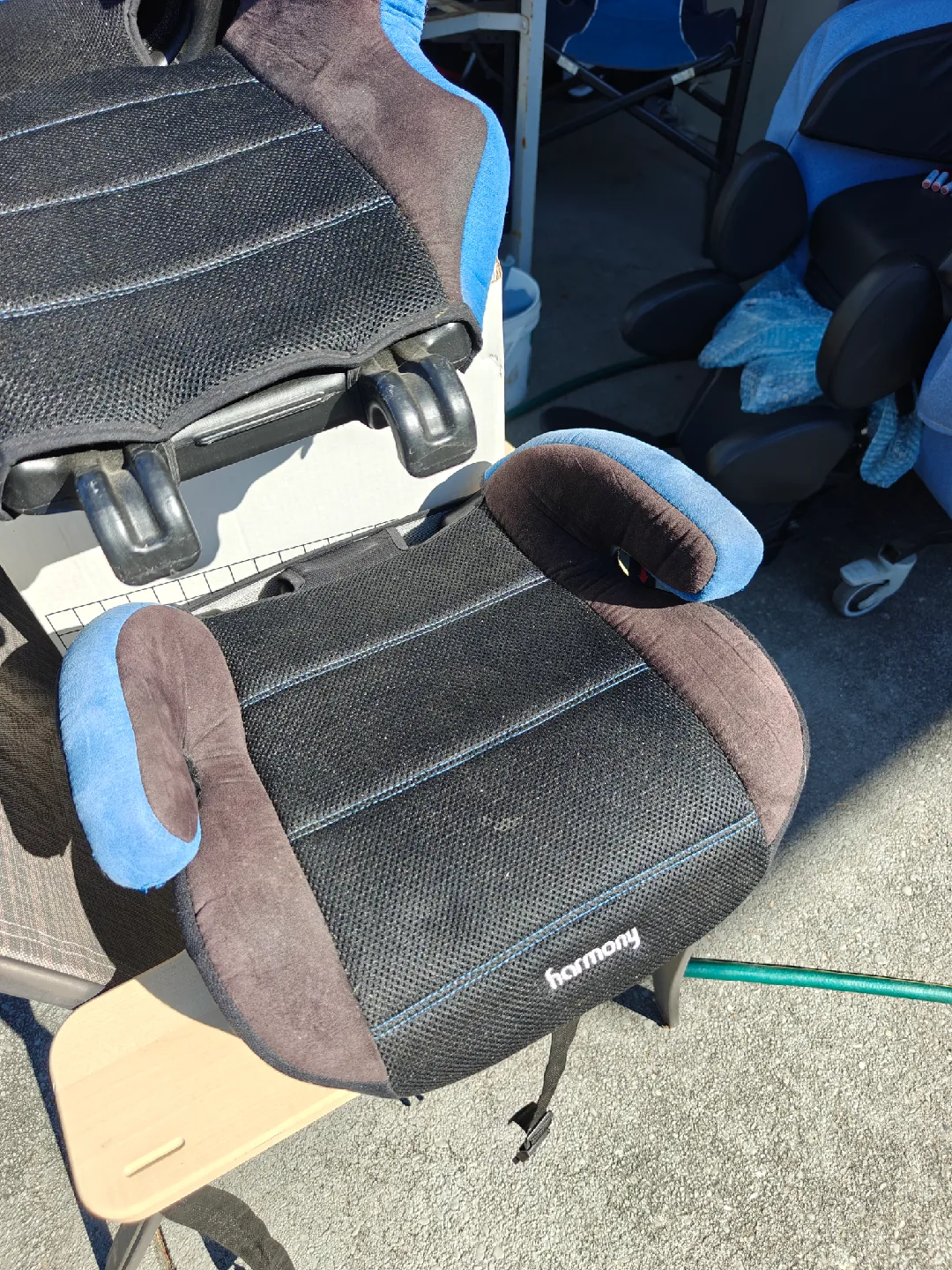 Harmony Booster Car Seat - Blue & Black 🥕 image indicator(3)