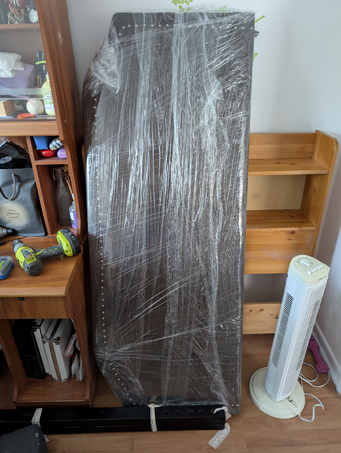 Upholstered Headboard - photo 2