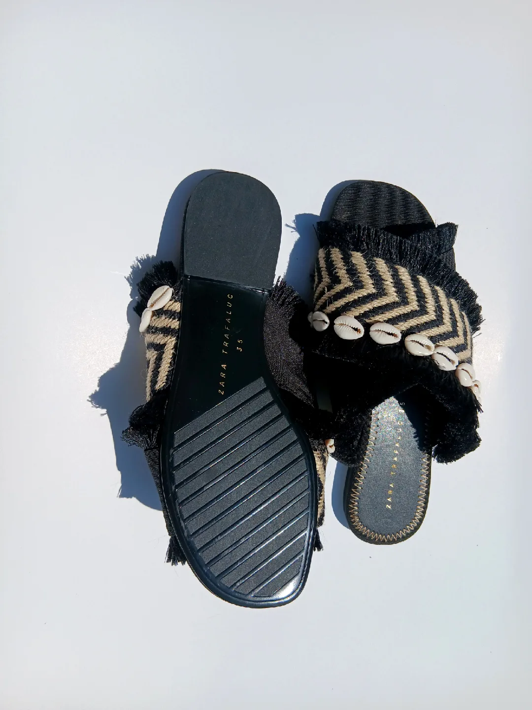 Zara Frayed Seashell Slides thumbnail