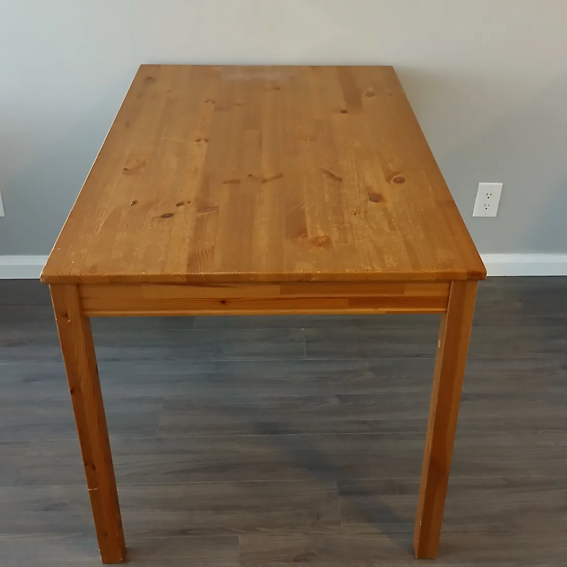 wooden table image indicator(3)