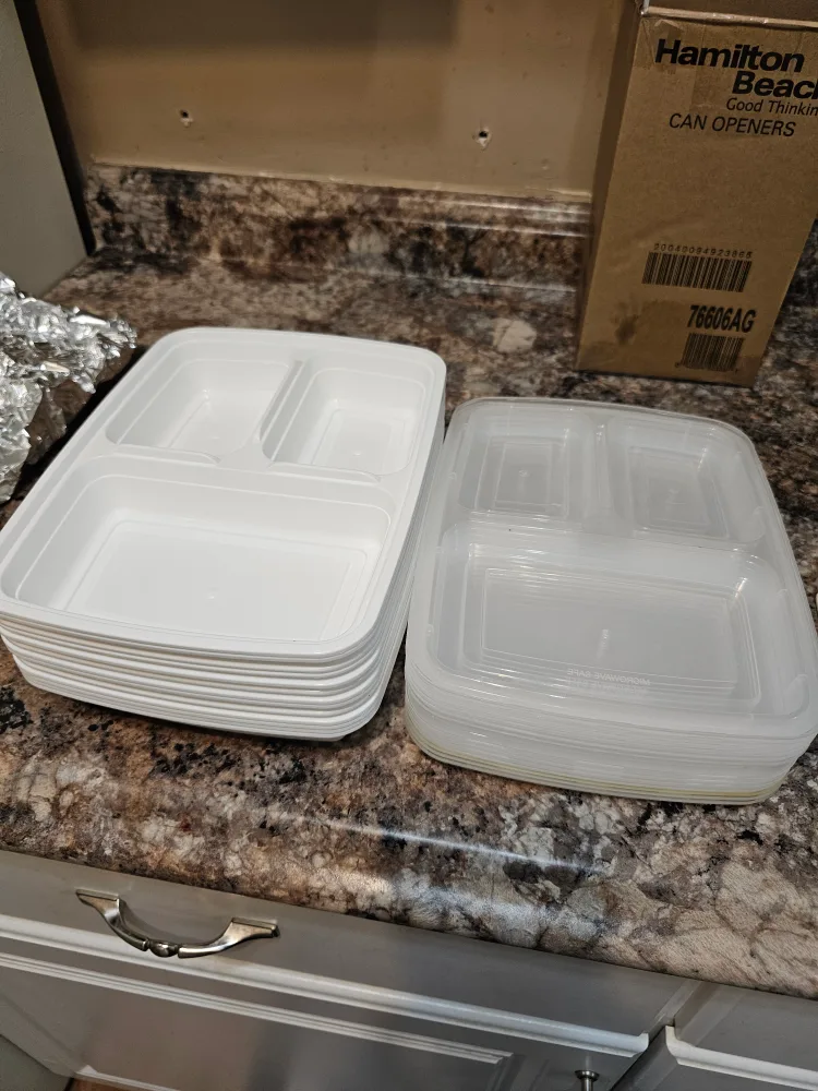 plastic food containers thumbnail
