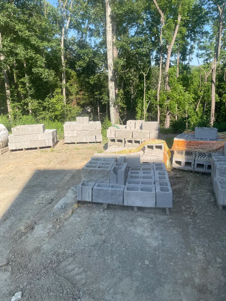  cinder blocks image indicator(2)