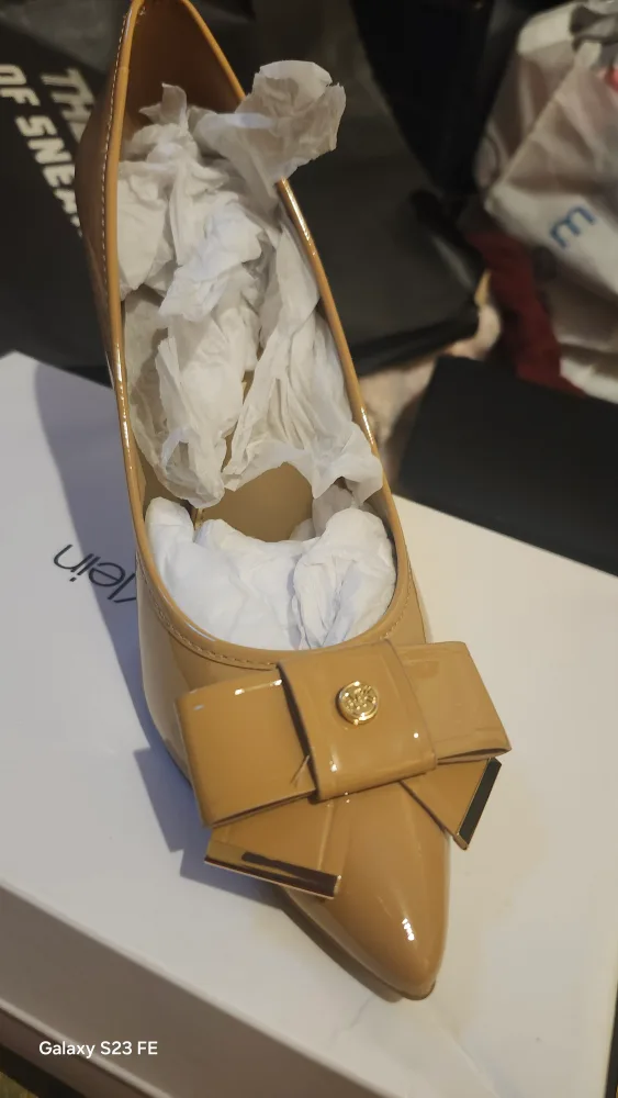 Michael kors size 10M image indicator(2)