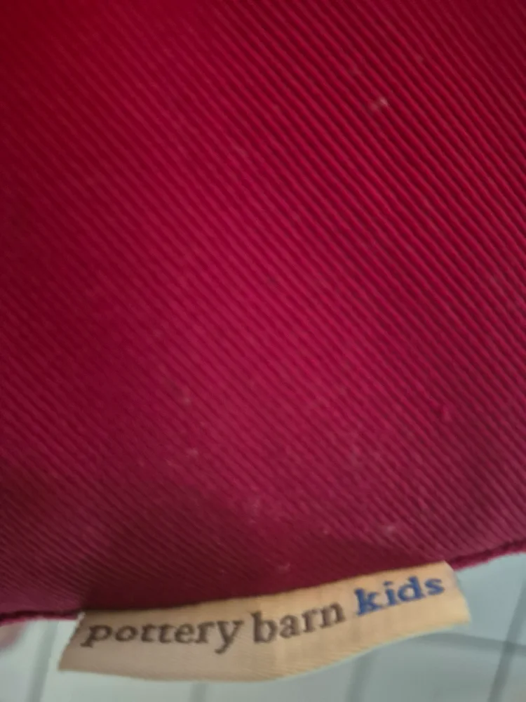 Pottery Barn Kids soft chair Red image indicator(2)