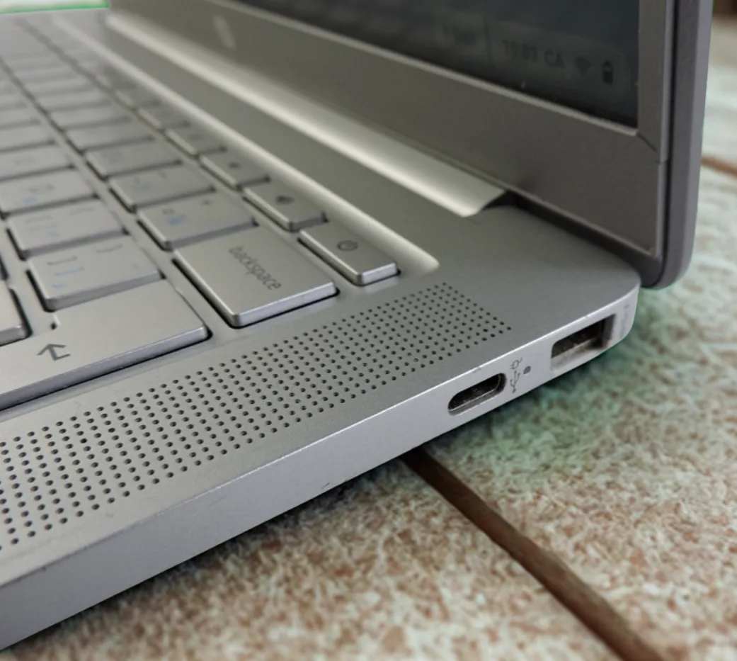 HP Chromebook - Silver Laptop image indicator(3)