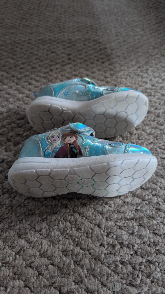 Disney Frozen Light-Up Sneakers - photo 2