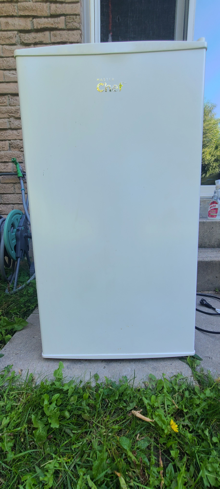 Master Chef Compact Mini Fridge - White - photo 2