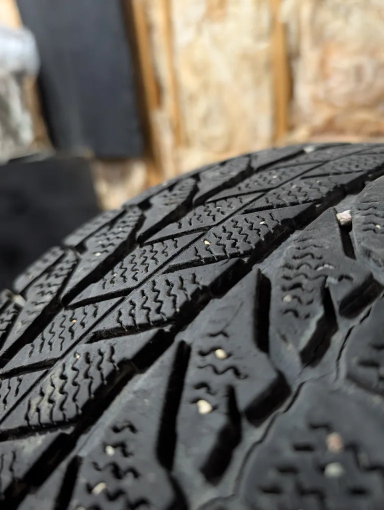 (2)-225/60r16 BFGoodrich Winter Tires image indicator(5)