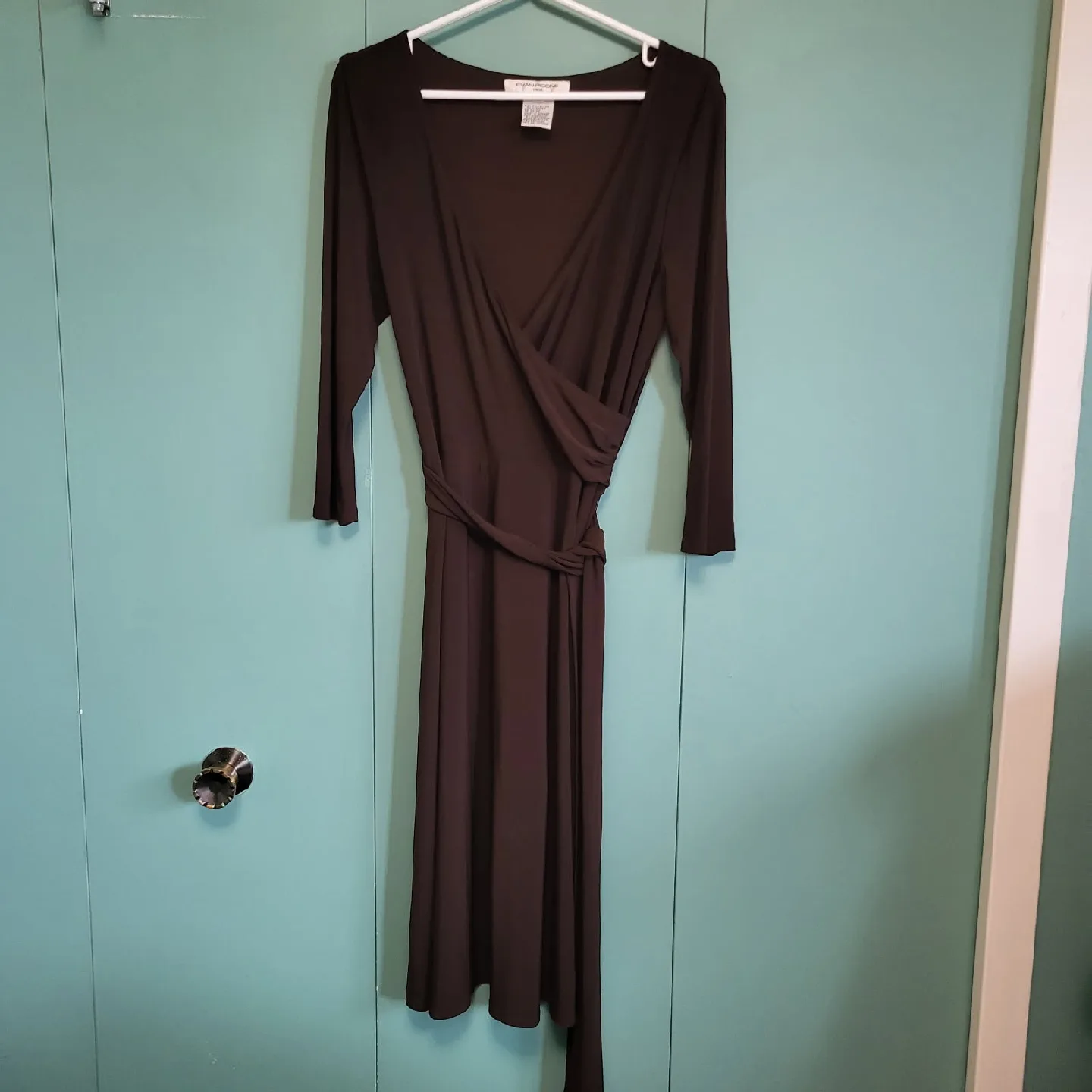 Evan-Picone Brown Wrap Dress - Size 12 image indicator(4)