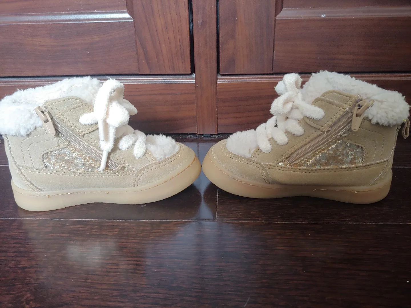 Zara Baby Faux Fur Lined Boots-5.5 US size image indicator(6)