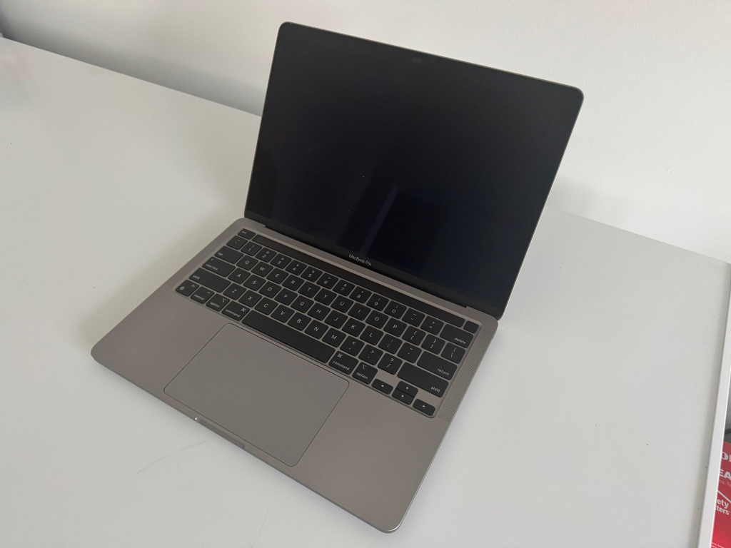 MacBook Pro M1 - photo 3