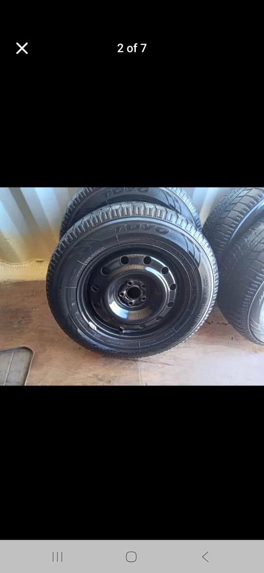 Toyo Observe G3 Ice Winter Tires - Set of 4 image indicator(2)