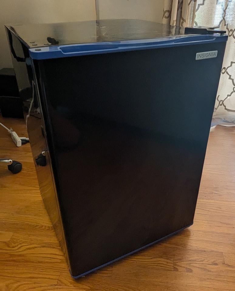 Compact Mini Fridge - Black
