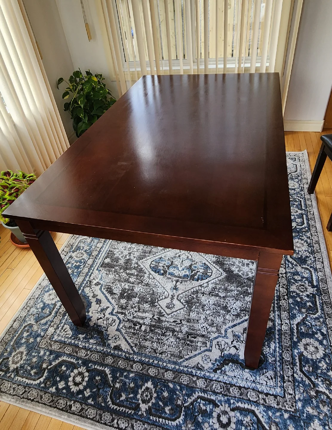 Dining Table Set with 6 Chairs image indicator(2)