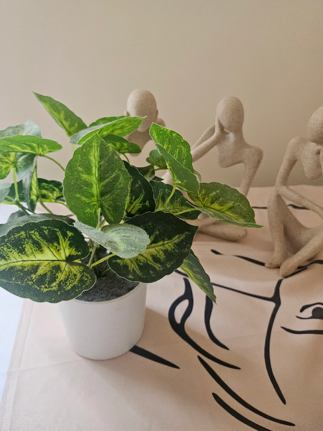 Thinking Man Statue - Set of 3 image indicator(5)