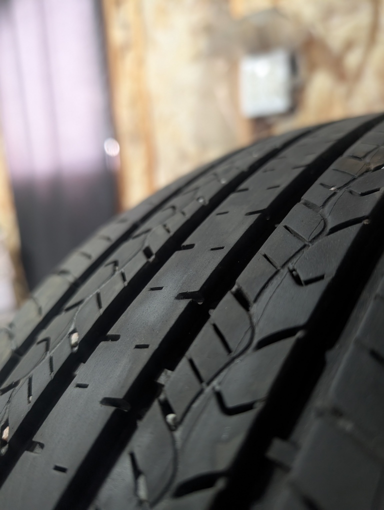 (4)-225/65R17 Goodyear Assurance All Season Tires