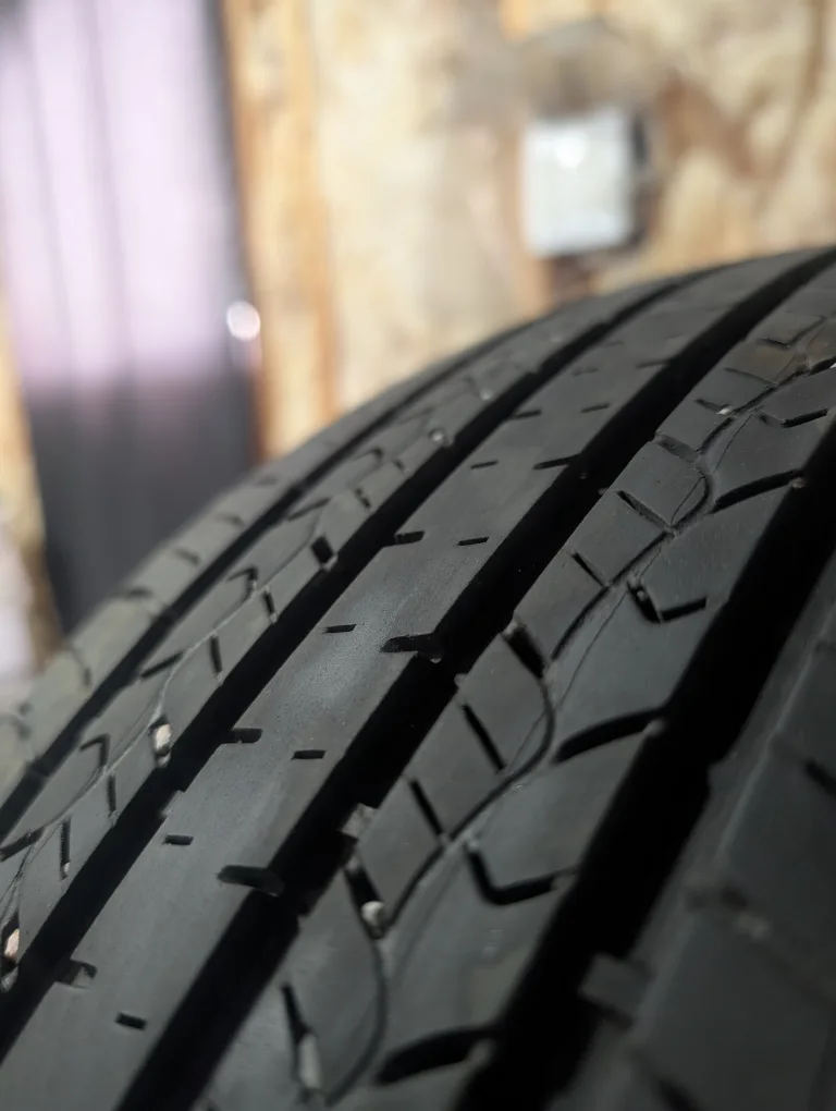 (4)-225/65R17 Goodyear Assurance All Season Tires thumbnail