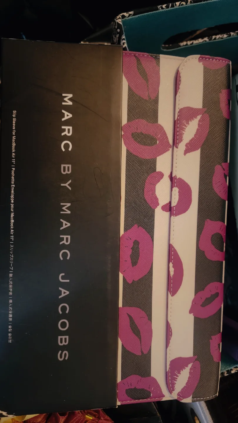 Brand NEW Marc by Marc Jacobs Laptop Sleeve 11" thumbnail