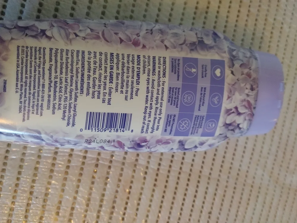 Vagisil Scentsitive Scents Spring Lilac Wash image indicator(2)