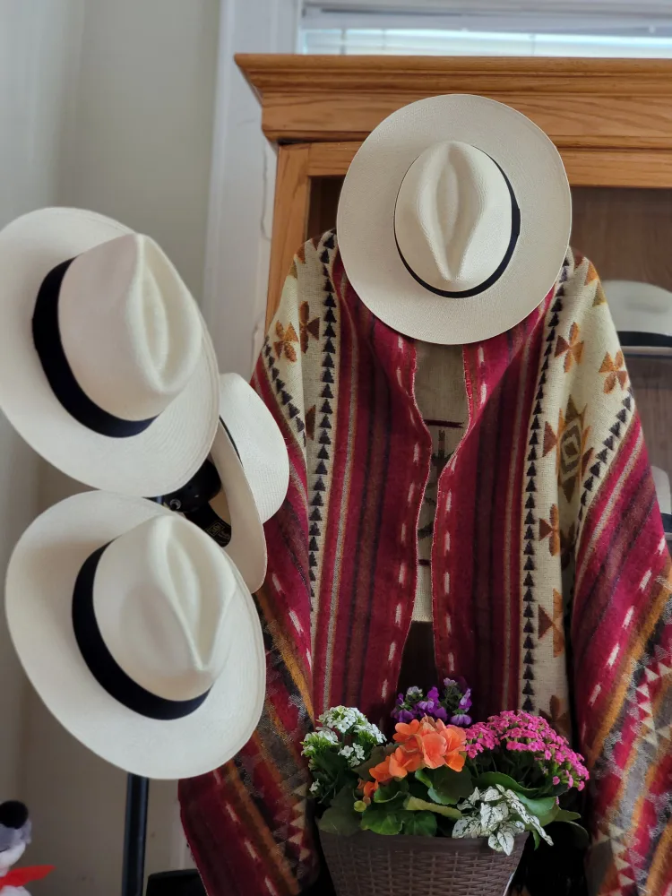 Handmade Panama Hats ,original image indicator(2)