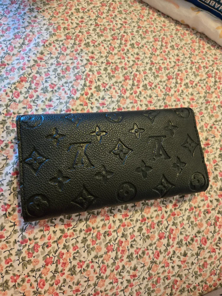 Louis Vuitton Empreinte Leather Wallet image indicator(6)