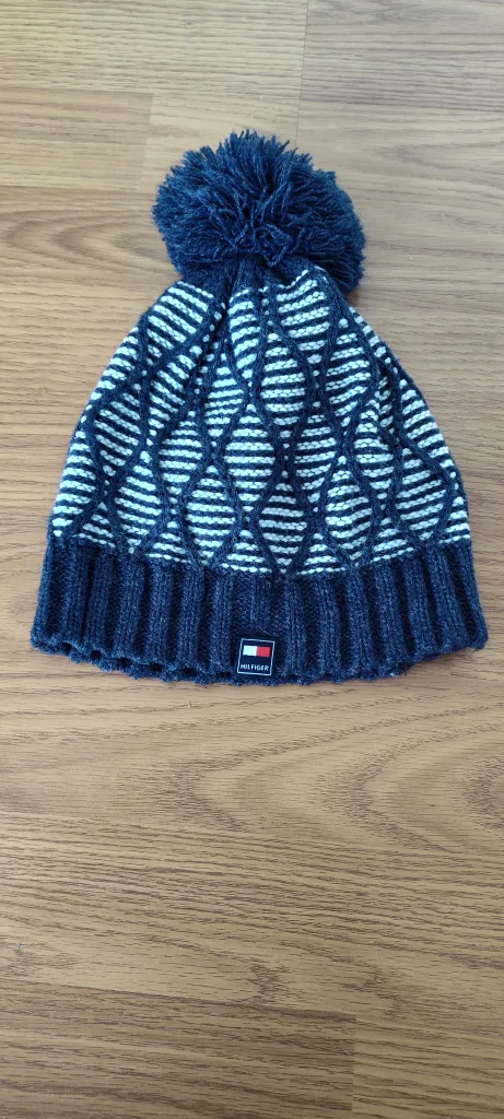 Tommy Hilfiger Hat and Scarf Set - Unisex image indicator(2)