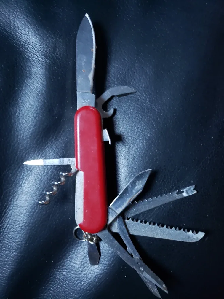 Vintage Wenger Delmont Swiss Army Knife multi-tool image indicator(3)