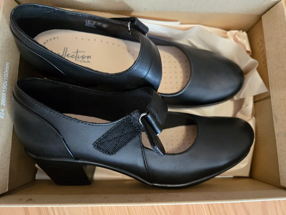 Clarks EMSLIE LULIN pump [NEW] image indicator(4)