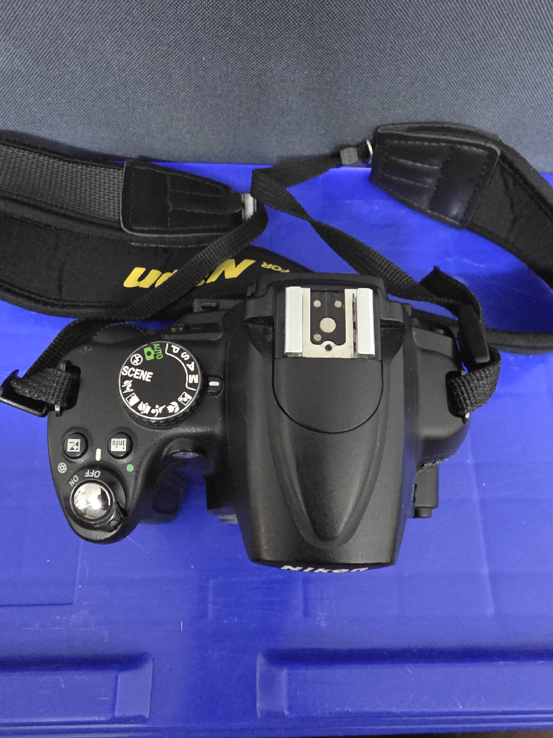 Nikon D5000 Digital Camera - photo 2