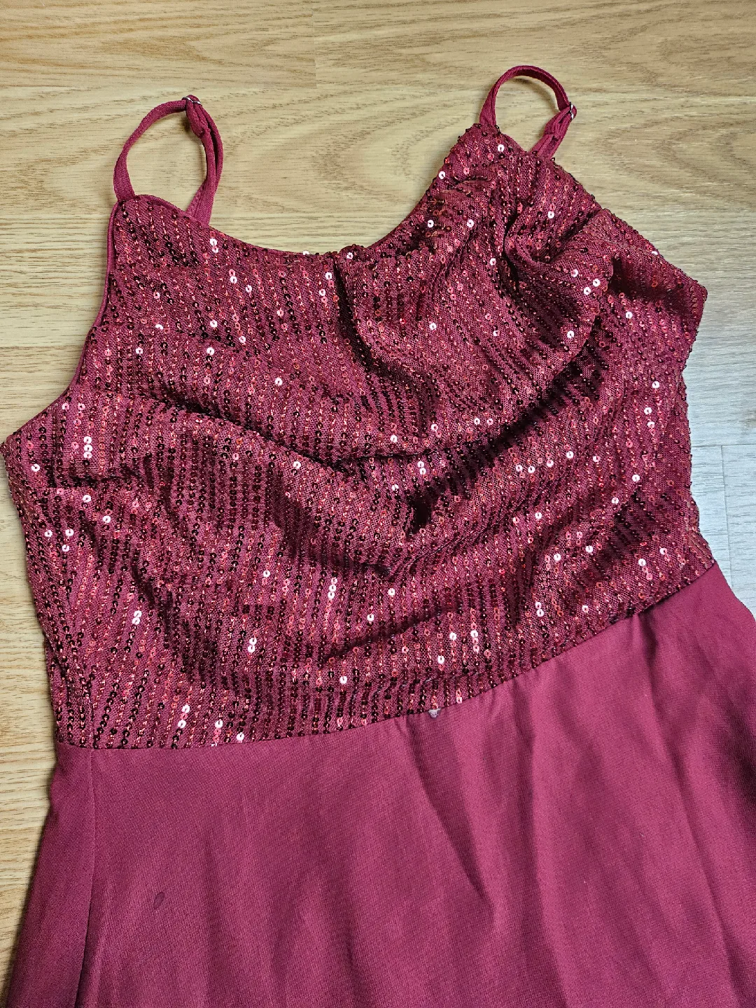 Burgundy Sequin Party Dress image indicator(2)