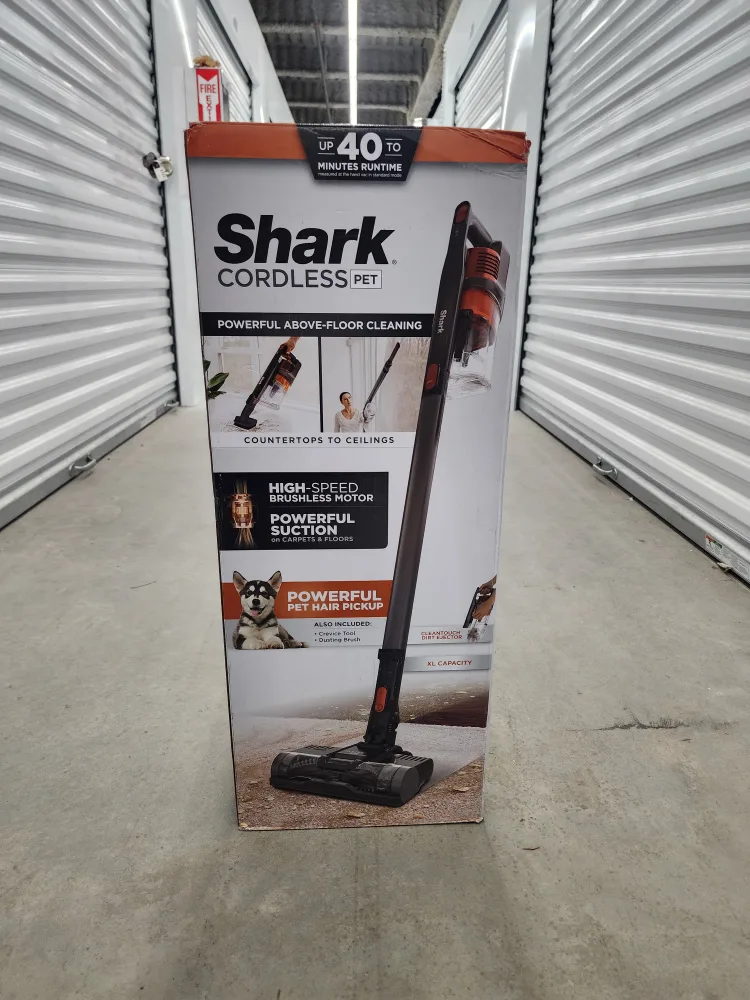 Shark Cordless Pet Vacuum - Powerful Suction thumbnail