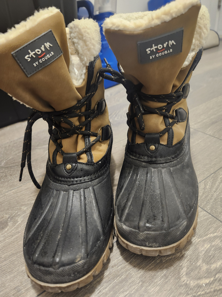 Storm by Cougar Women's Boots, Size 11