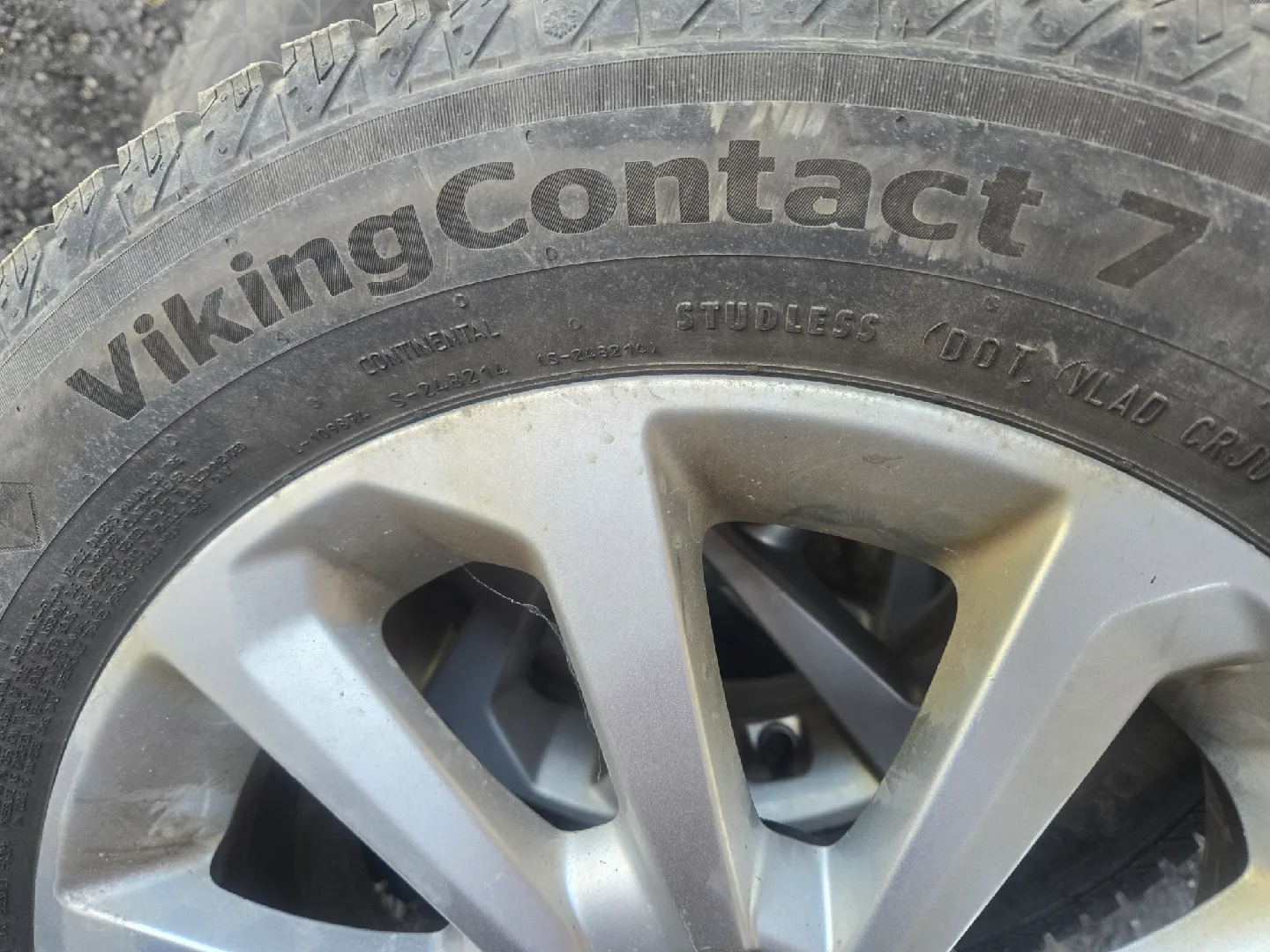 185/65R15 Continental VikingContact 7 Winter Tires - Set of 4 image indicator(3)